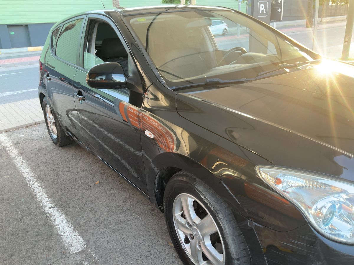 Lateral delantero derecho