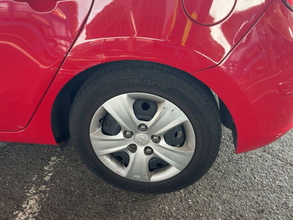 Neumático trasero izquierdo