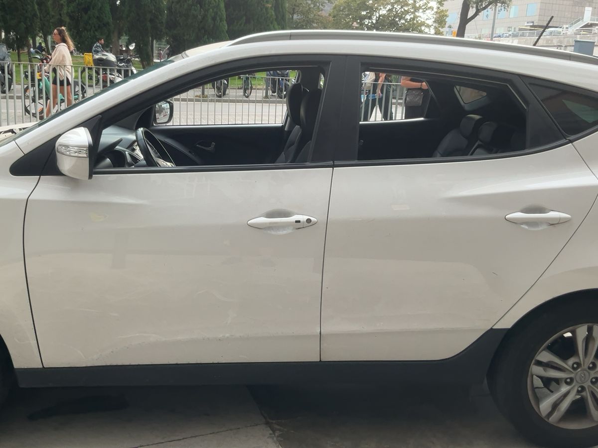 Exterior izquierda
