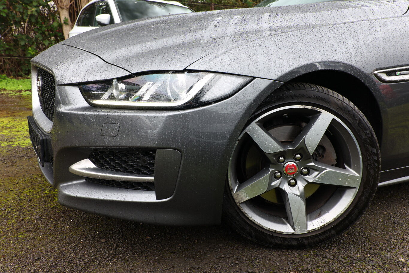 Jaguar XE 200 Aut. R-Sport Nav Kam SHZ ACC PDC Klimaaut 97878710 4