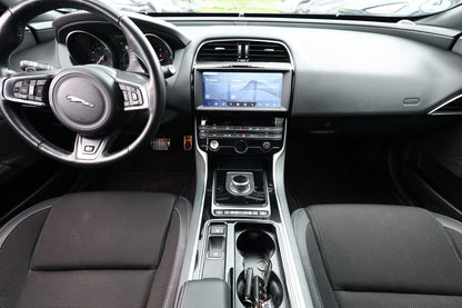 Jaguar XE 200 Aut. R-Sport Nav Kam SHZ ACC PDC Klimaaut 97878710 7