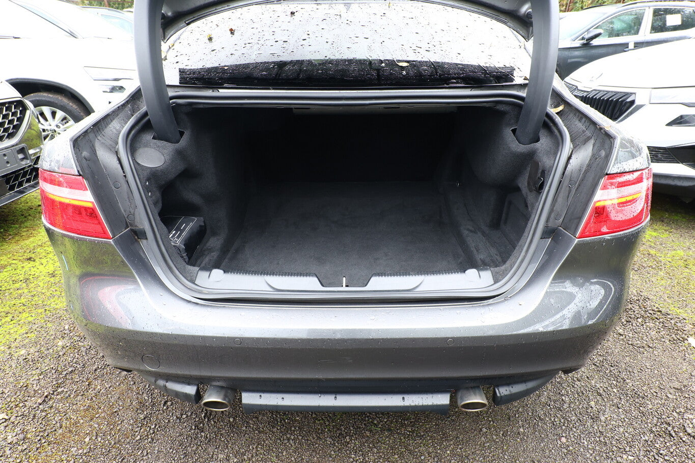 Jaguar XE 200 Aut. R-Sport Nav Kam SHZ ACC PDC Klimaaut 97878710 10