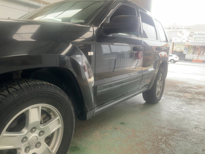 Lateral delantero izquierdo
