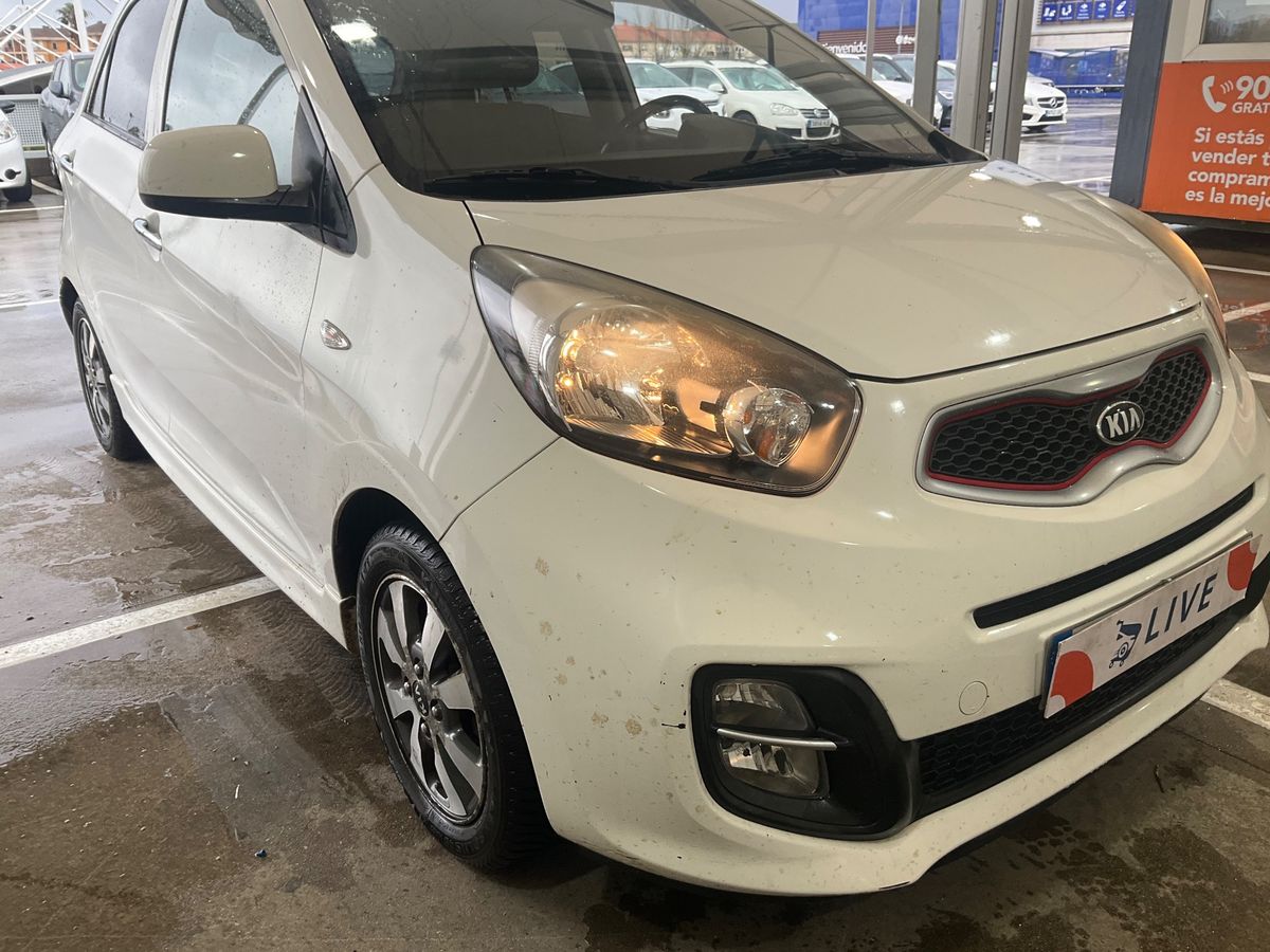 Lateral delantero derecho