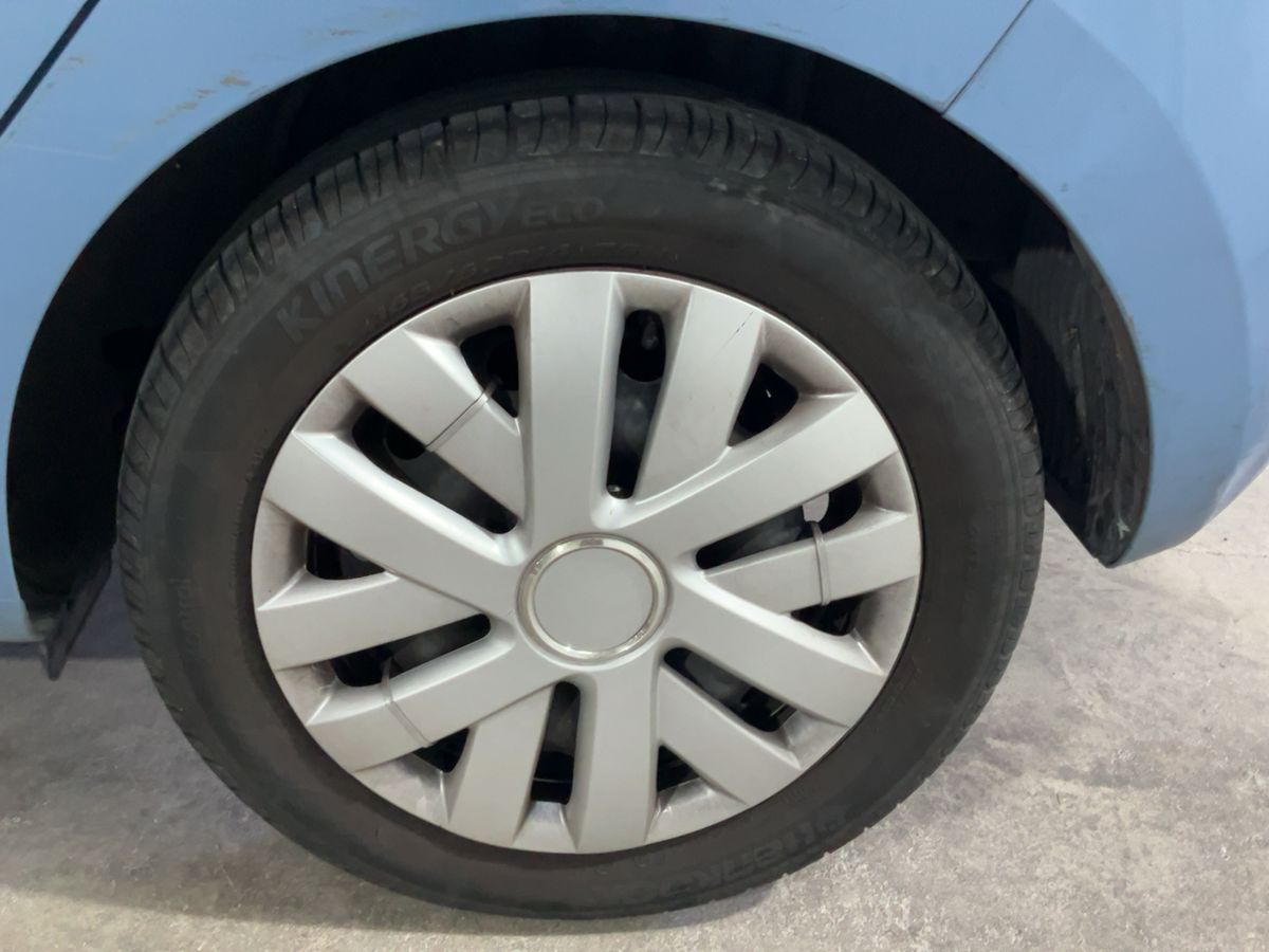 Neumático trasero izquierdo