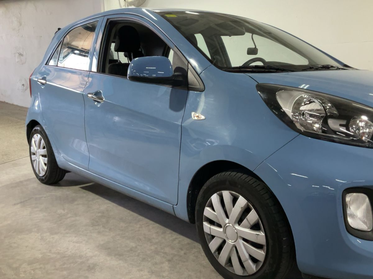 Lateral delantero derecho