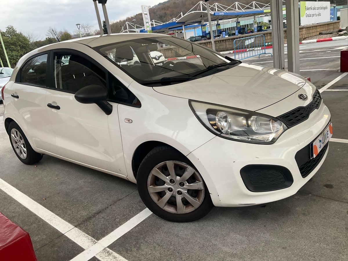 Lateral delantero derecho