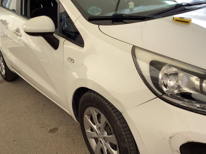 Lateral delantero derecho