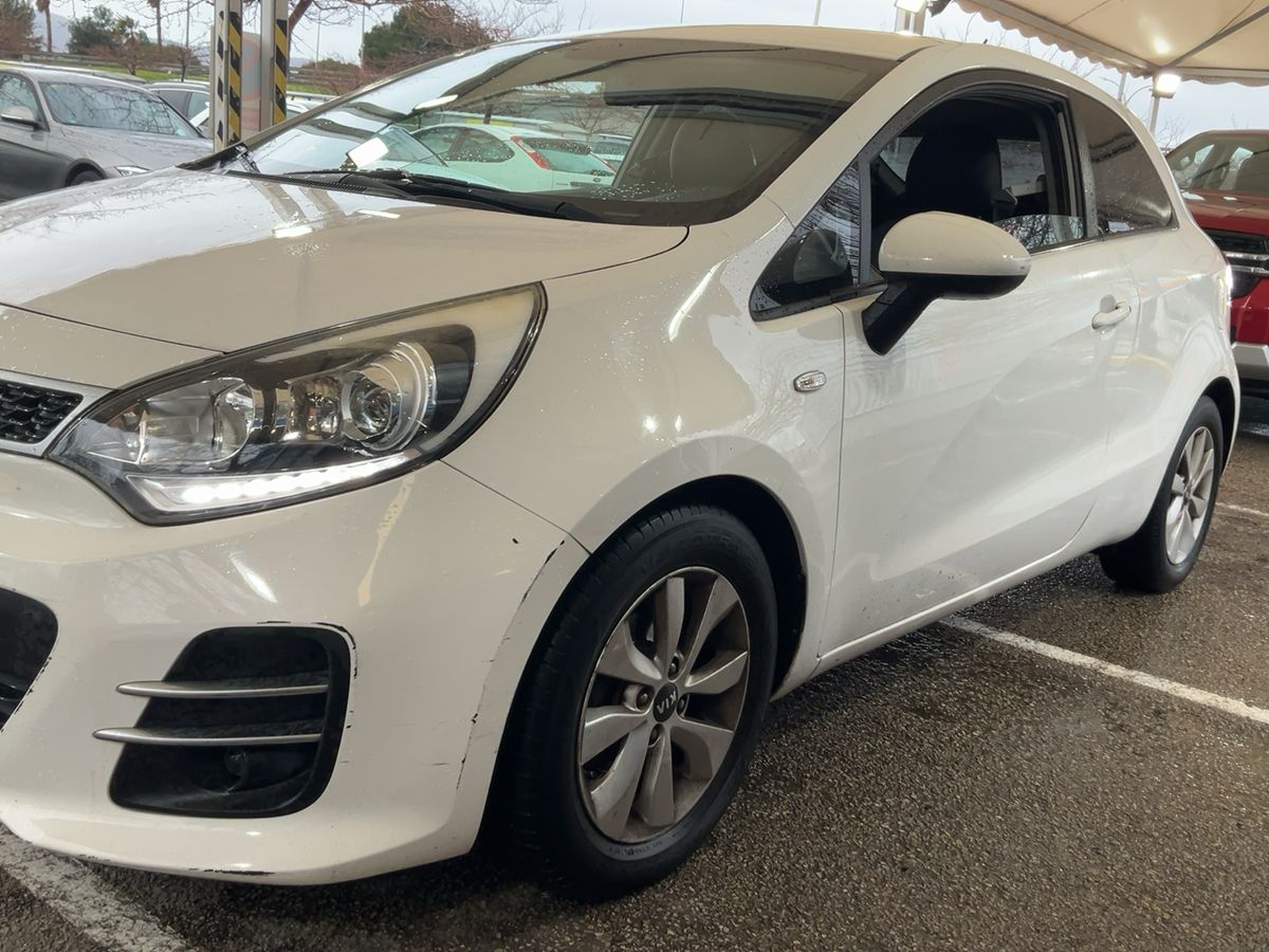 Lateral delantero izquierdo