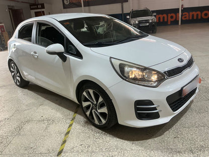 Lateral delantero derecho