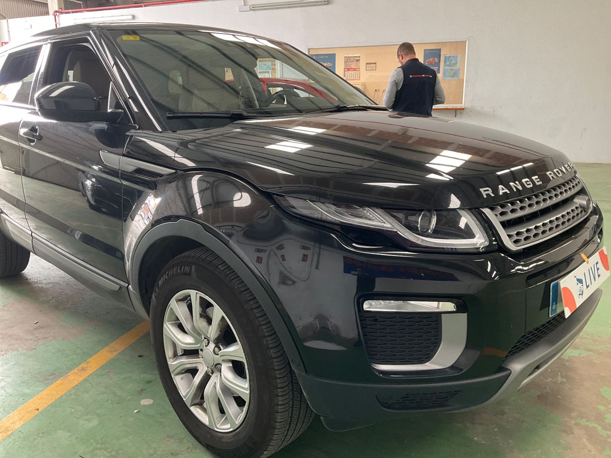 Lateral delantero derecho