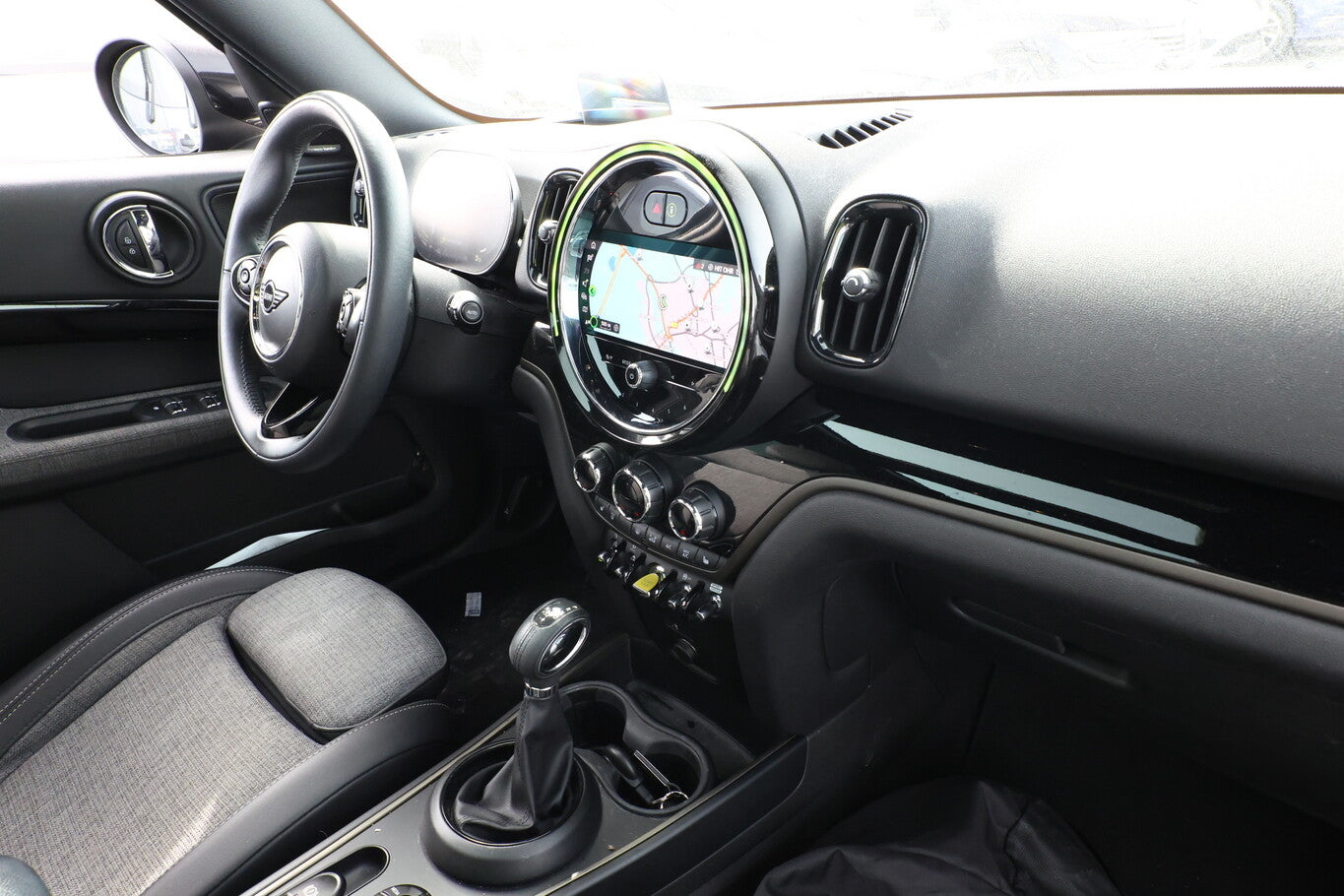 MINI Countryman 220 Aut. Cooper SE AWD LED Nav. Pano  114921725 8