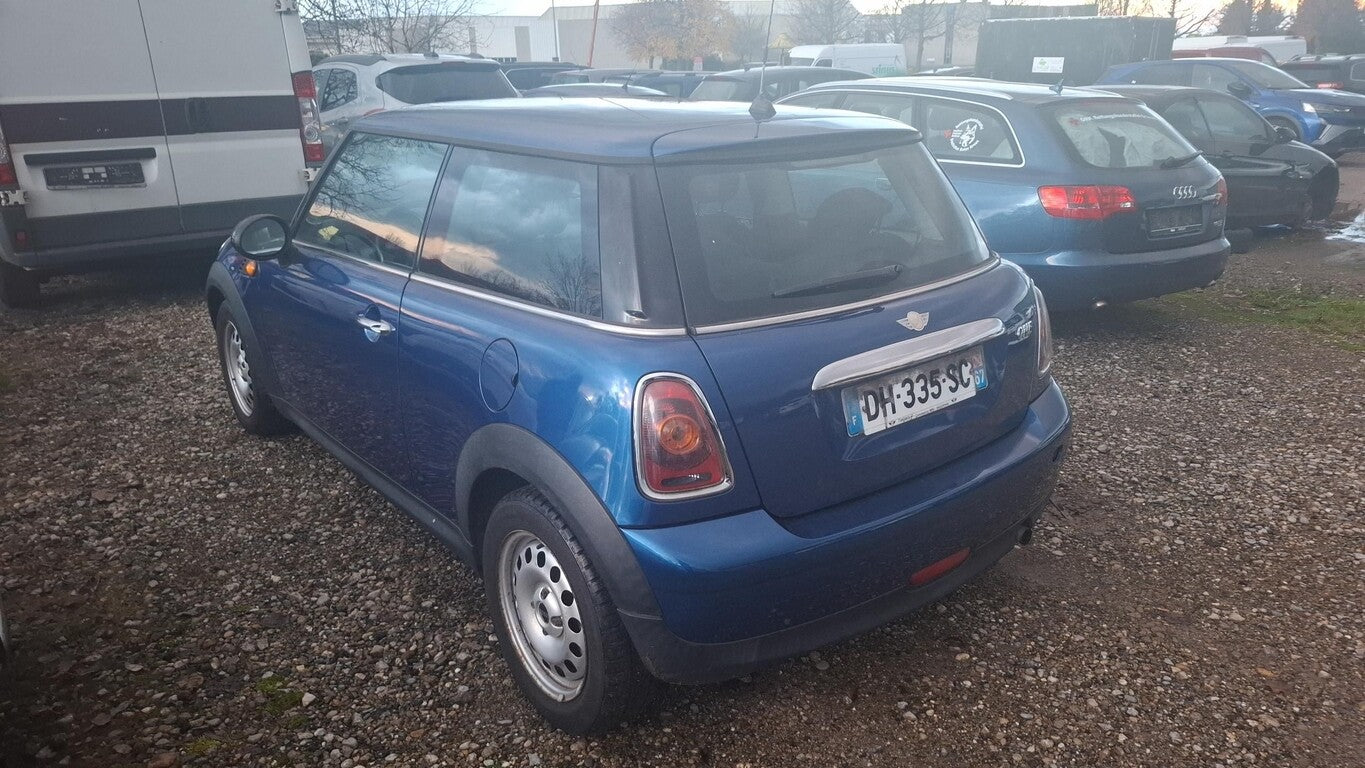 MINI Mini One 1.4 143938807 3