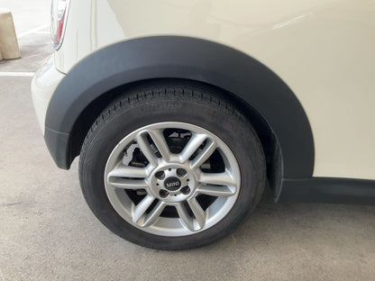 Neumático trasero derecho