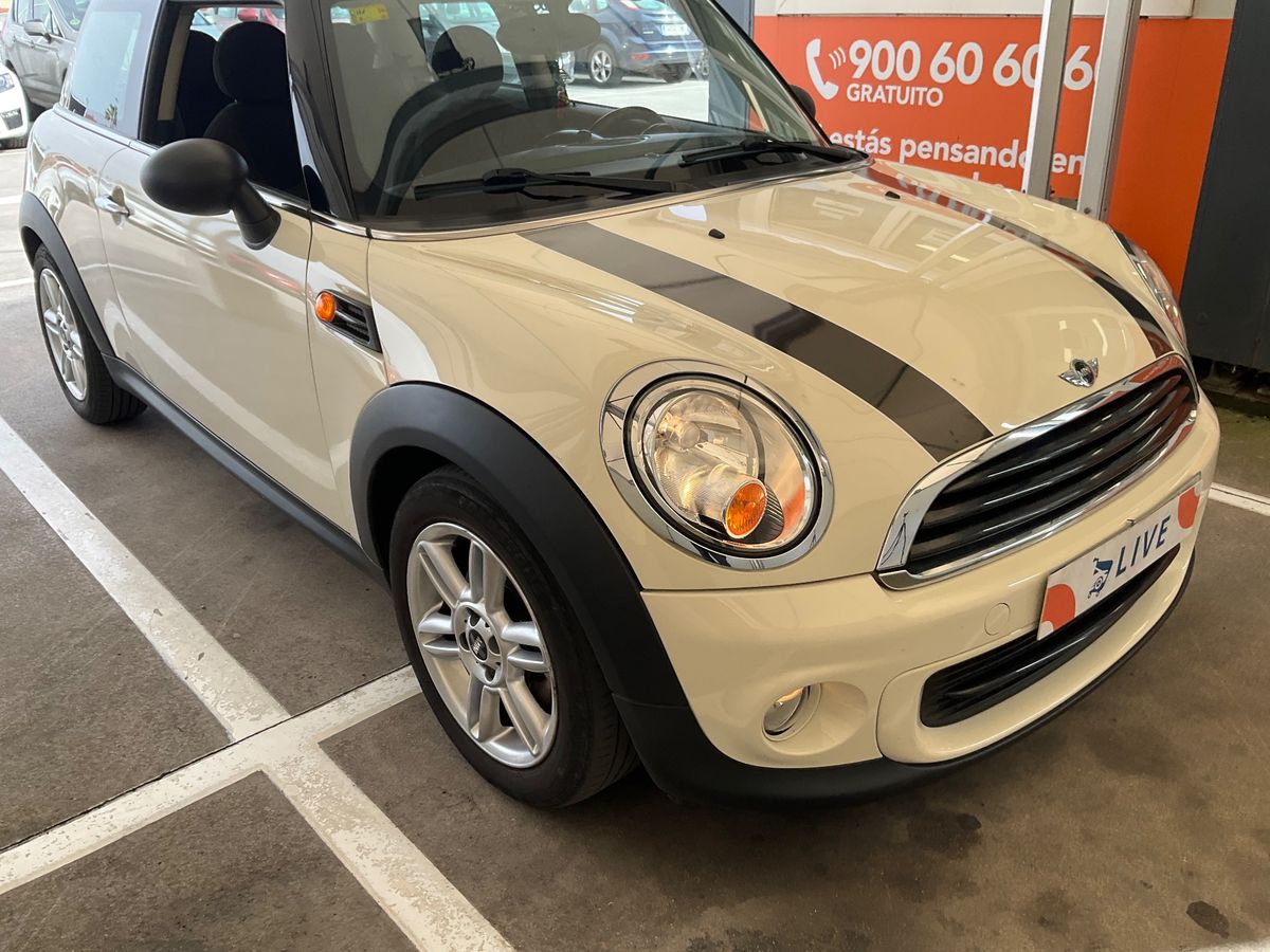 Lateral delantero derecho