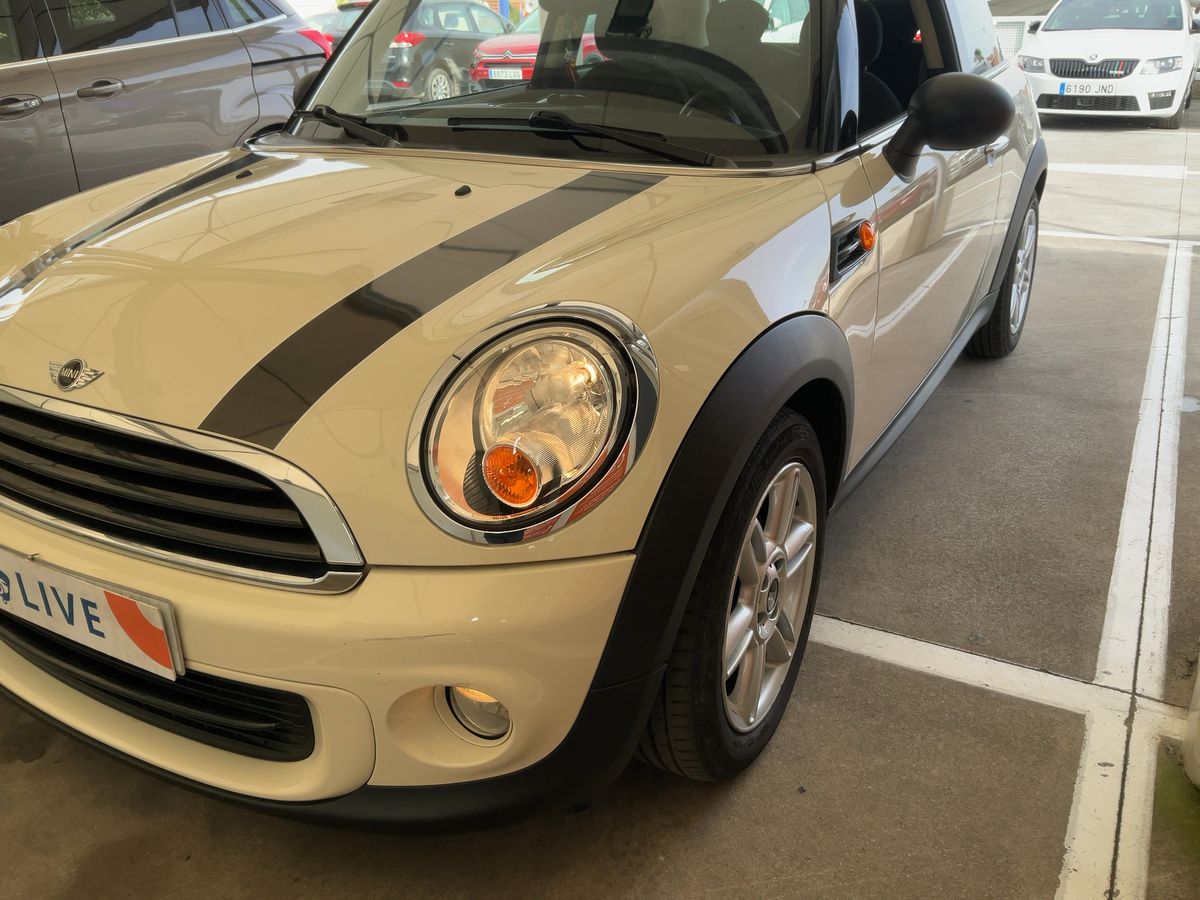 Lateral delantero izquierdo