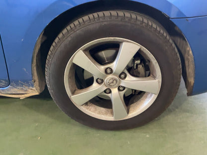 Neumático delantero derecho