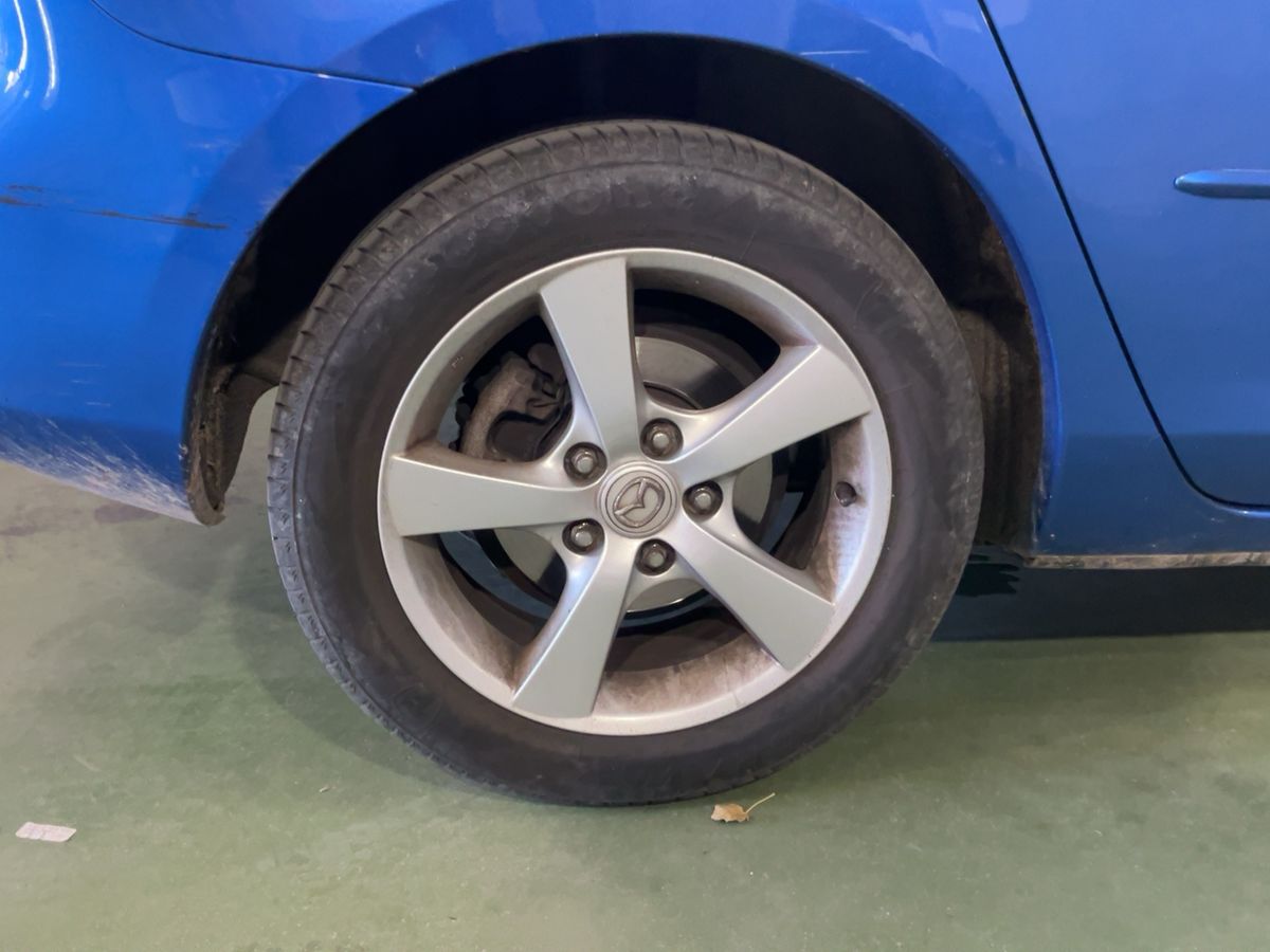 Neumático trasero derecho