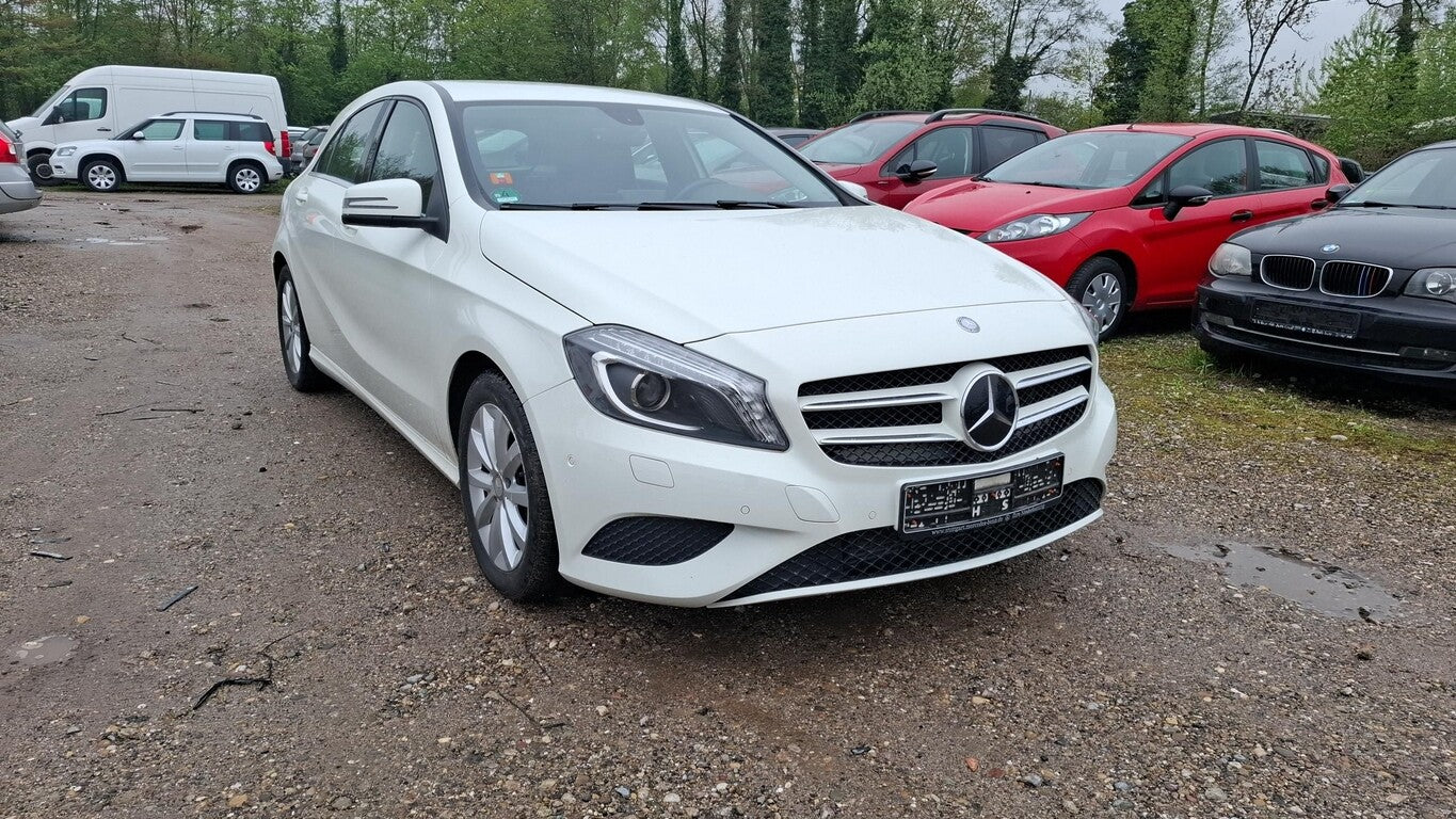 Mercedes-Benz A200 Style 7-DCT Xenon Navi ParkA SHZ Lichtaut.  169677001 1