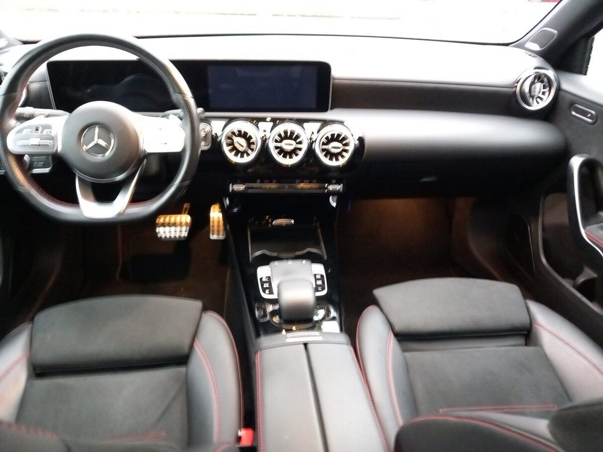 Mercedes-Benz A 200 d DCT AMG Line LED Burmester 19Z designo  139793484 4