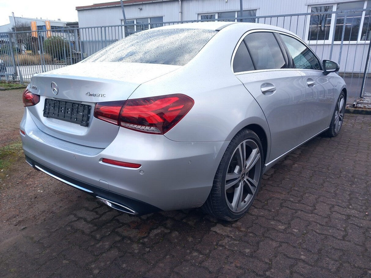 Mercedes-Benz A 220 Lim. DCT 4Matic Progressive Pano 19Z LED  165757726 2