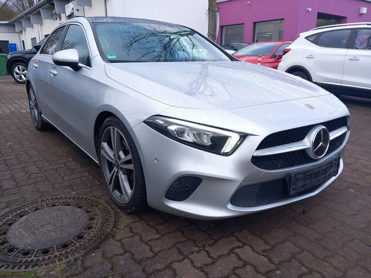 Mercedes-Benz A 220 Lim. DCT 4Matic Progressive Pano 19Z LED  165757726 1
