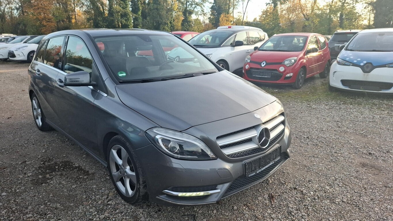 Mercedes-Benz B220 CDI DCT Navi Kamera SportP AHK SHZ LM BiXe 141774549 1