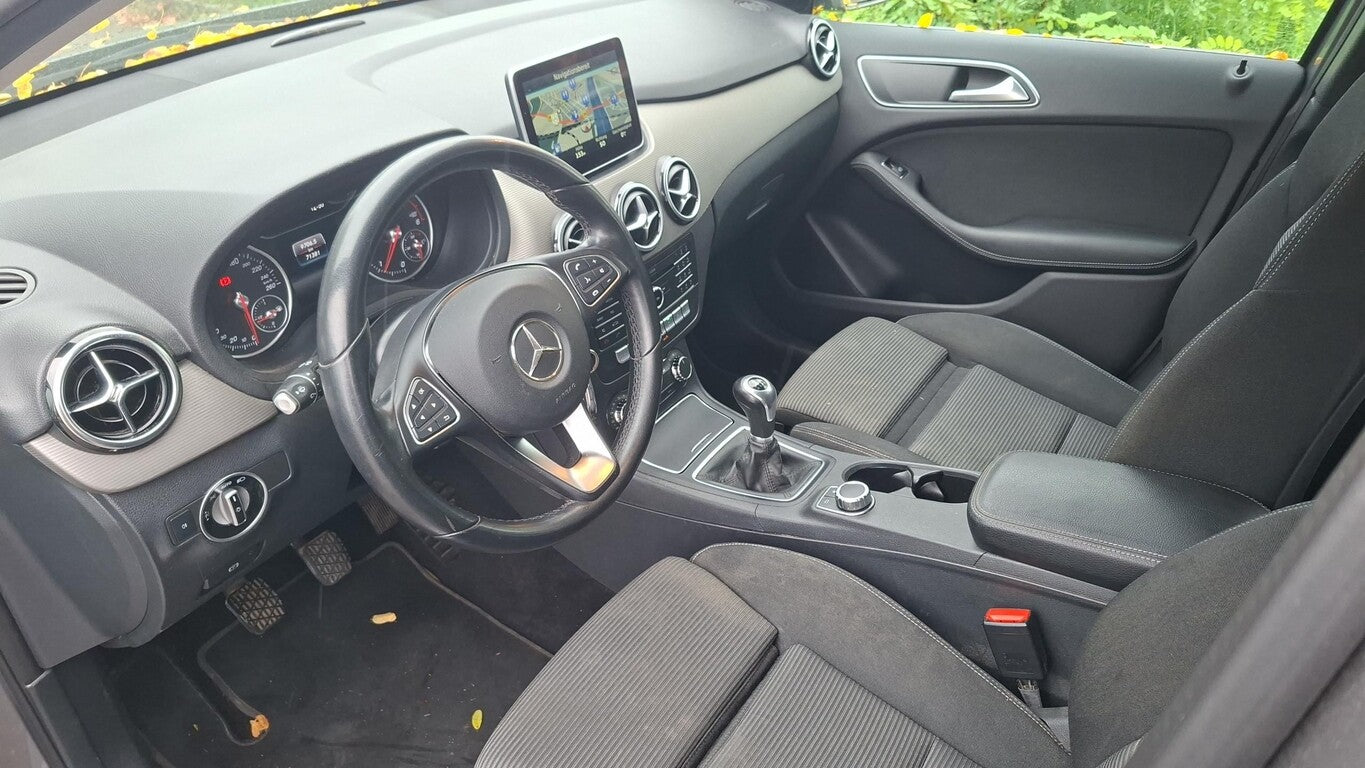Mercedes-Benz B 180 d Style AHK Navi LED LM SHZ HU 06/2027 137940192 6