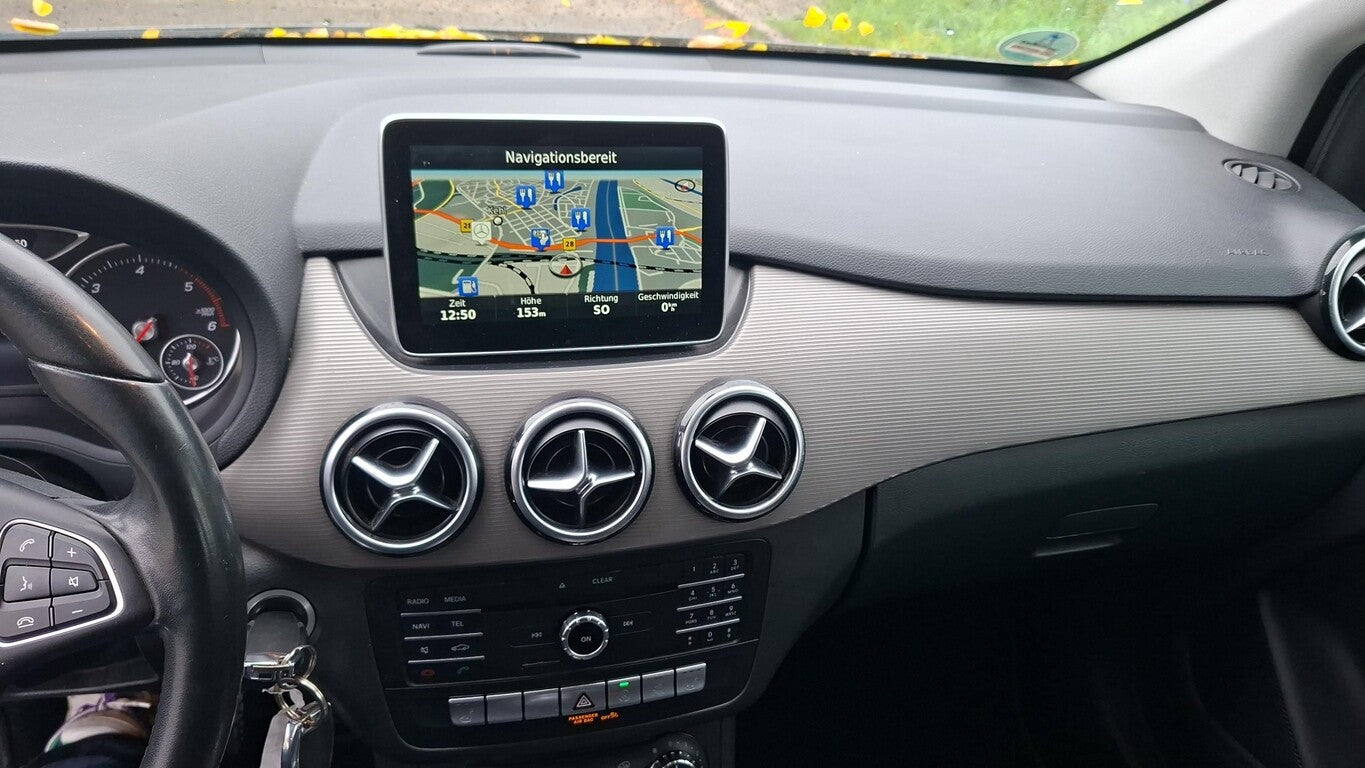 Mercedes-Benz B 180 d Style AHK Navi LED LM SHZ HU 06/2027 137940192 5