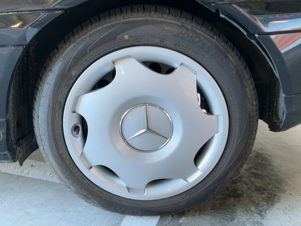 Neumático trasero izquierdo