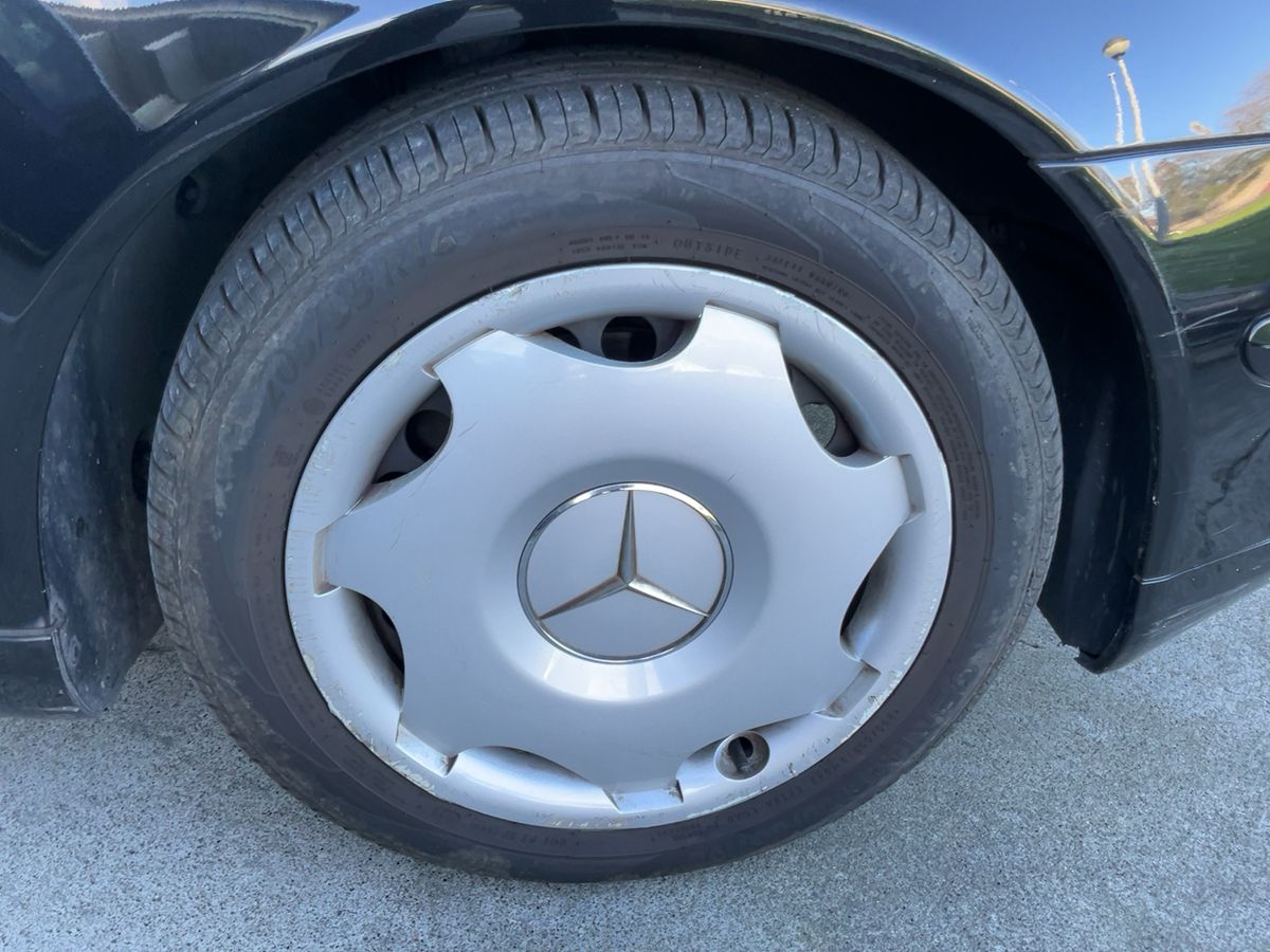 Neumático delantero derecho