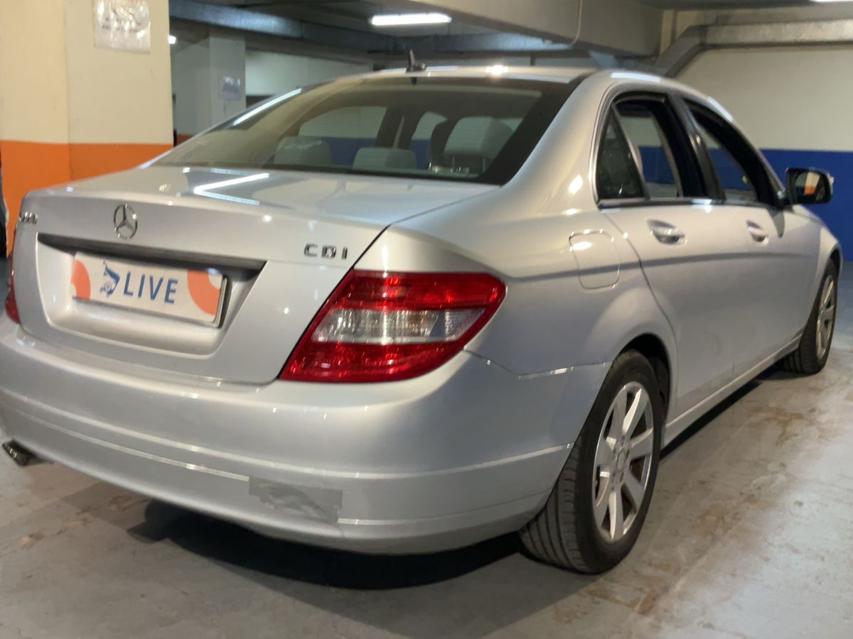 Parte trasera derecha