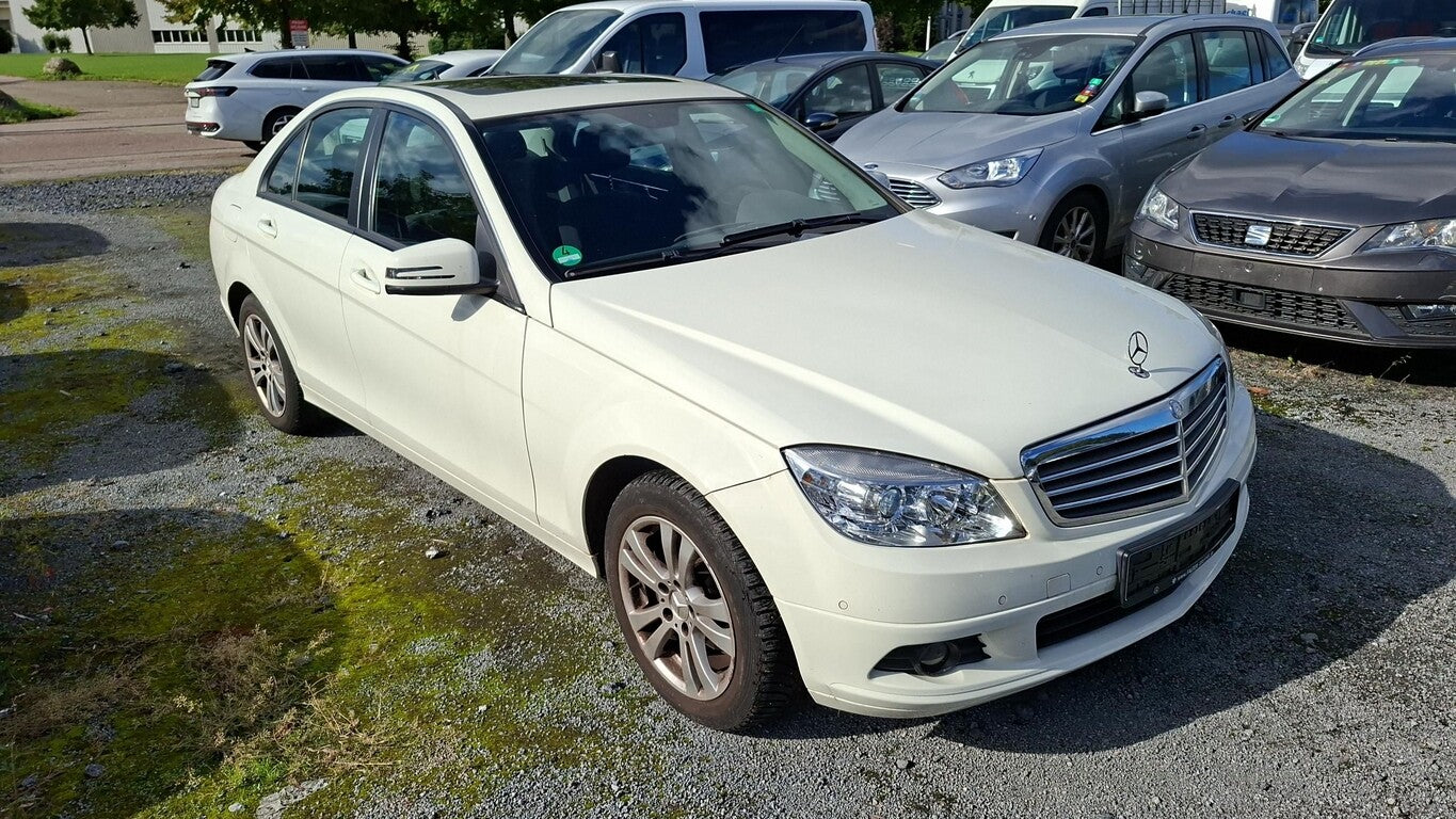 Mercedes-Benz C200 CDI Lim Aut. SD PDC SHZ LM GRA 135851274 1