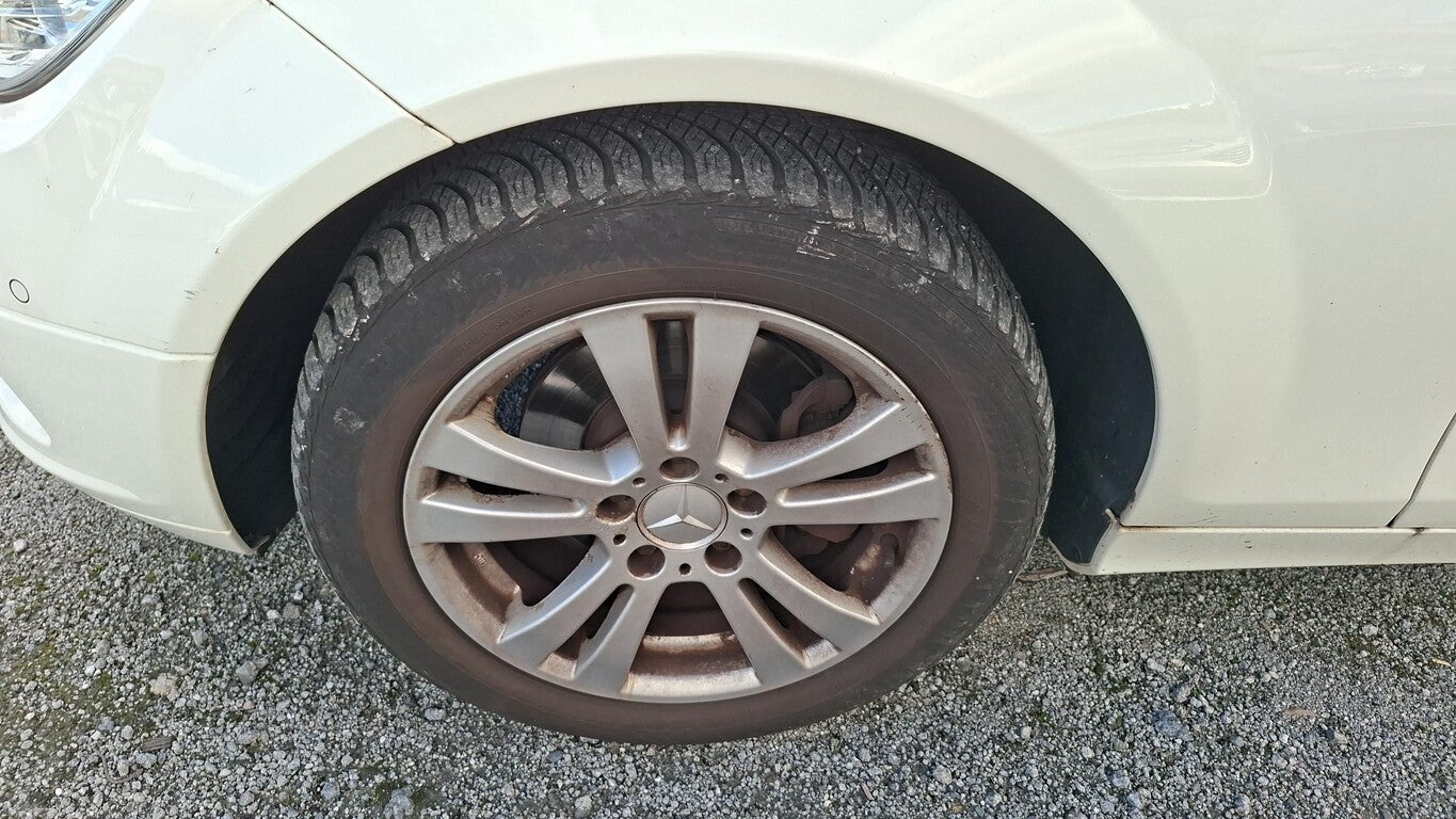 Mercedes-Benz C200 CDI Lim Aut. SD PDC SHZ LM GRA 135851274 9