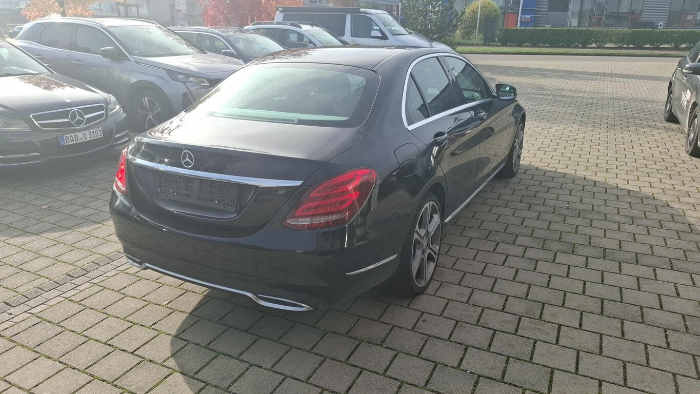 Mercedes-Benz C200 Lim Aut. Exclusive Navi Pano LED Kamera HUD 143631783 2
