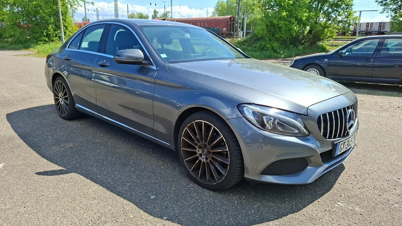 Mercedes-Benz C200d Lim Avantgarde LED Nav GRA Teilleder ParkA 170779800 1
