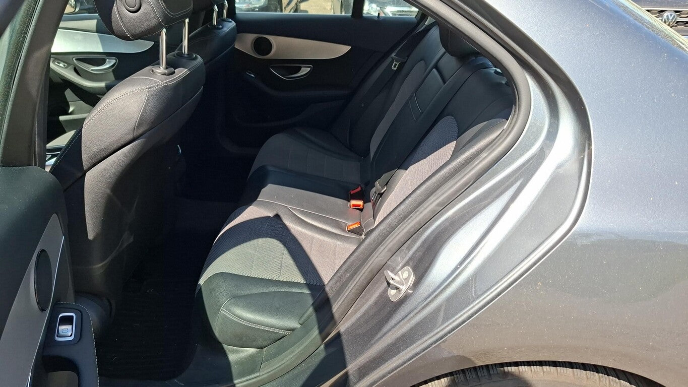 Mercedes-Benz C200d Lim Avantgarde LED Nav GRA Teilleder ParkA 170779800 5