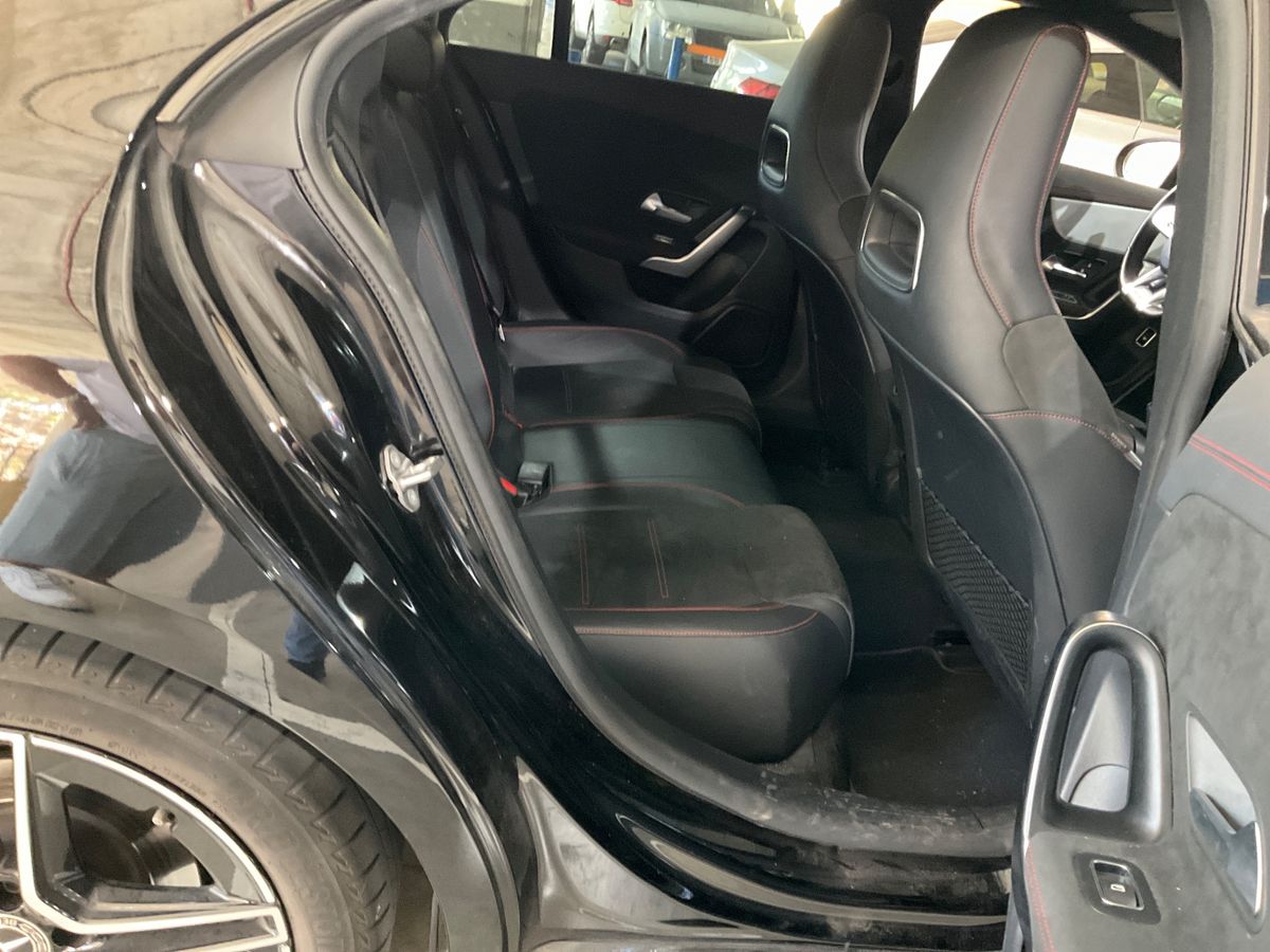 Interior trasero