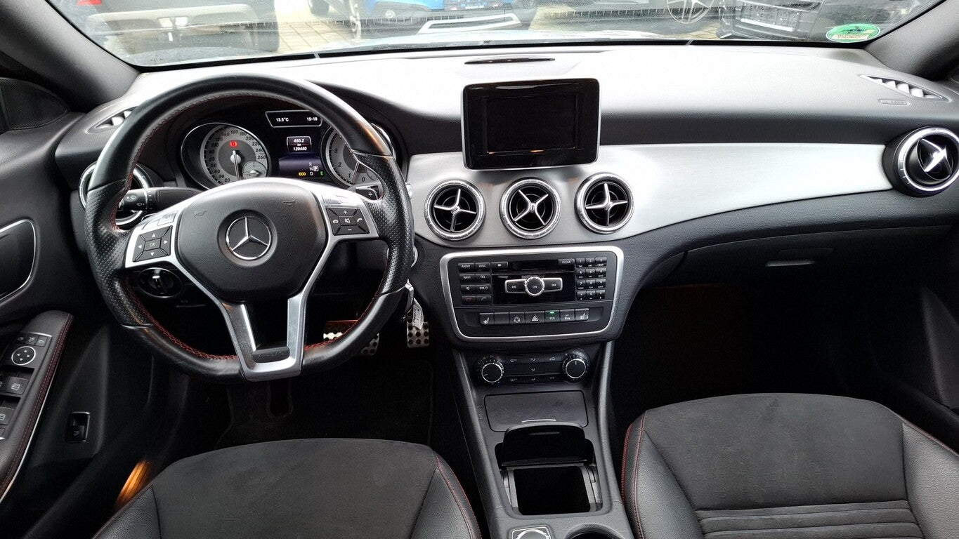Mercedes-Benz CLA 200 Aut. AMG Line BiXen Nav ParkAss NightP 157958874 4