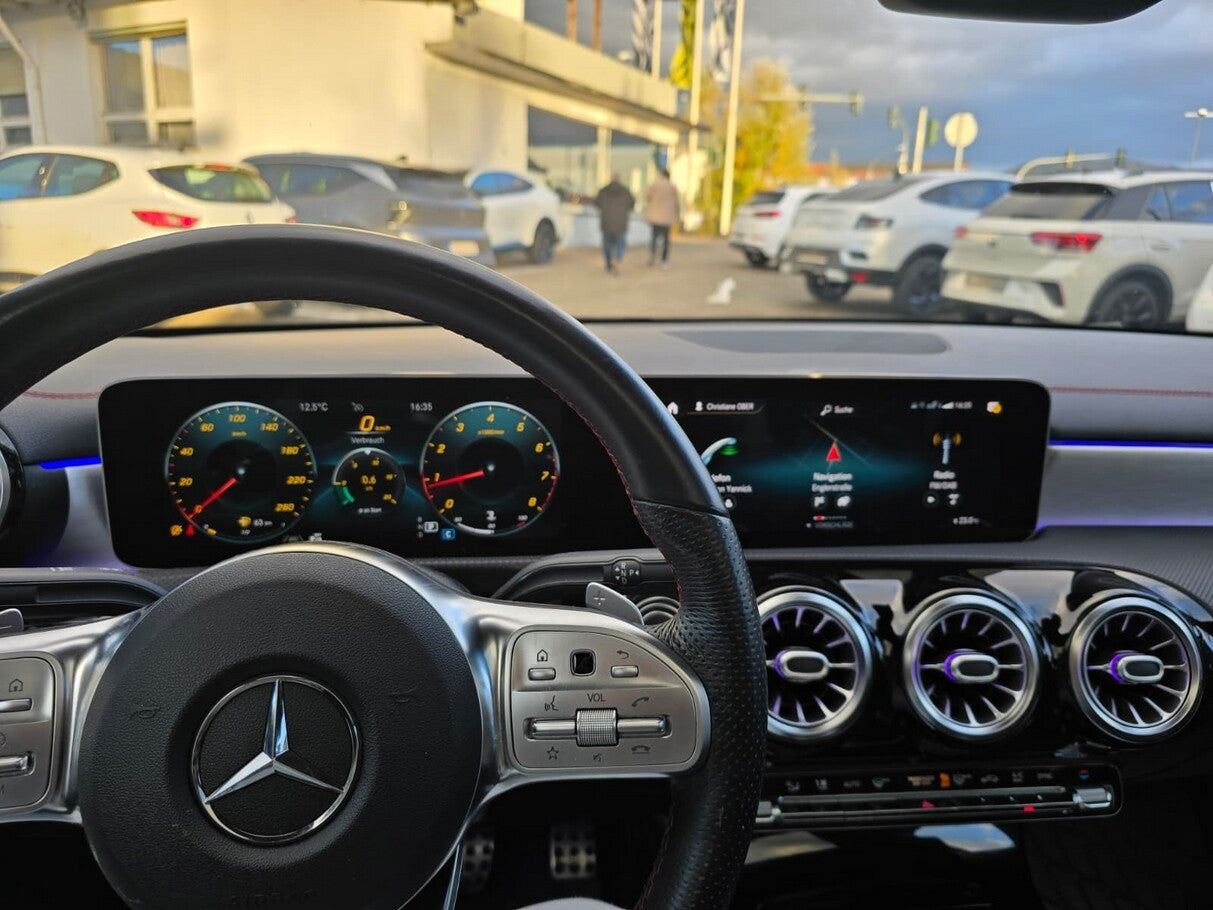 Mercedes-Benz CLA 200 DCT AMG Line Multibeam 19Z Pano KeyLess 153402245 4