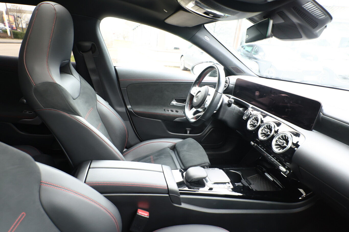 Mercedes-Benz CLA 200 d SB DCT AMG Pano NightP AHK LED Nav 18Z 151344220 5