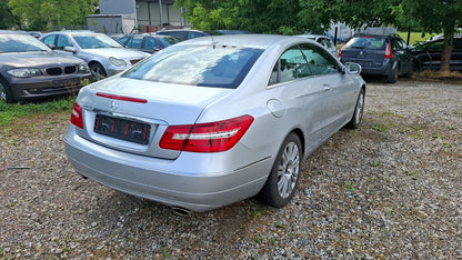 Mercedes-Benz E350 CGI Coupe Avantgarde Leder Navi PDC SHZ Kli 129737923 2