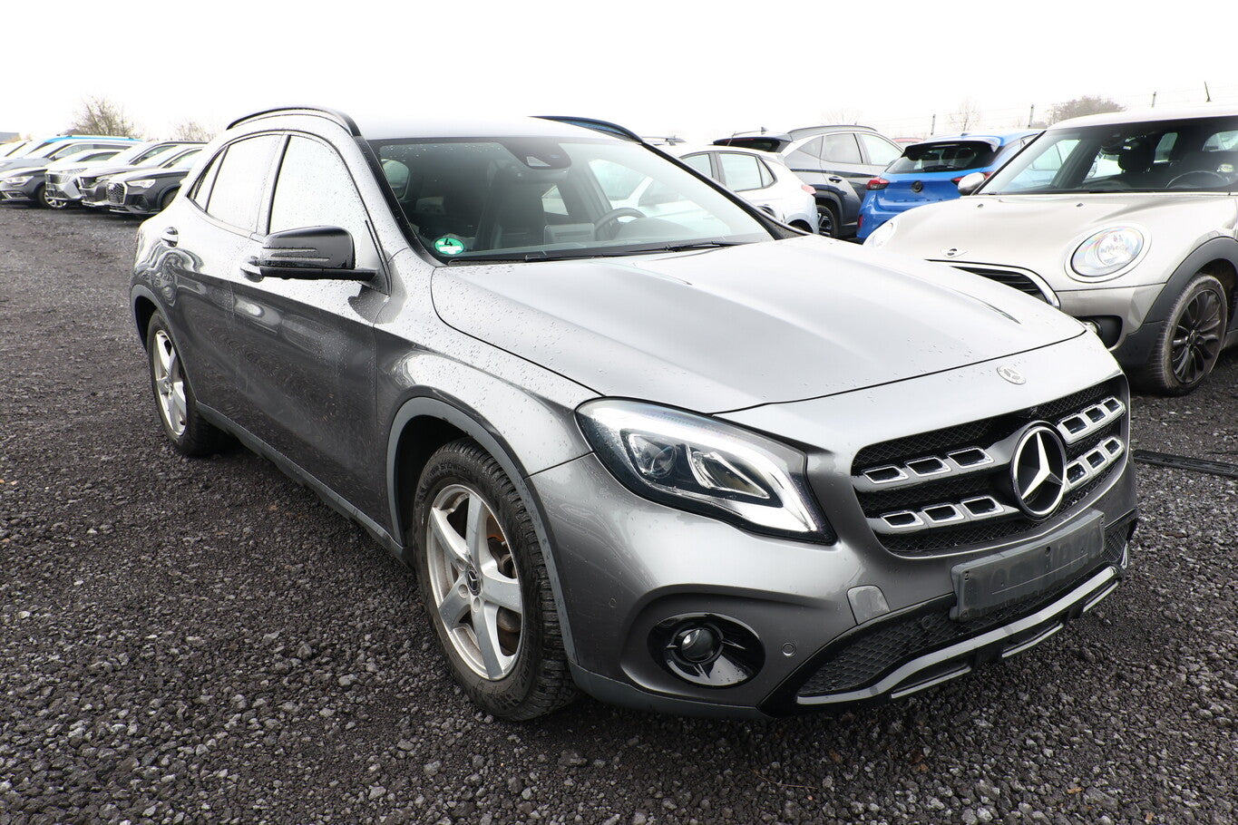 Mercedes-Benz GLA 200 d  Urban DCT AHK Nav LED BusinessP   154277836 1