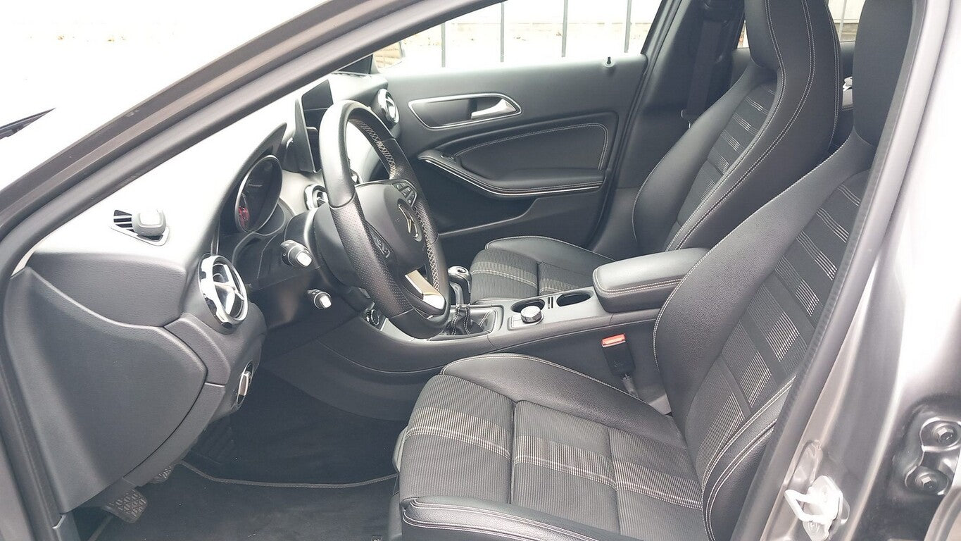 Mercedes-Benz GLA 180 Urban Pano Nav LED eHk ParkAs LaneAs 18Z 141096846 5