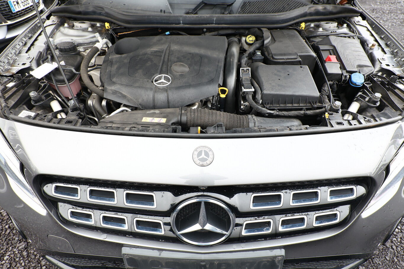 Mercedes-Benz GLA 200 d  Urban DCT AHK Nav LED BusinessP   154277836 9