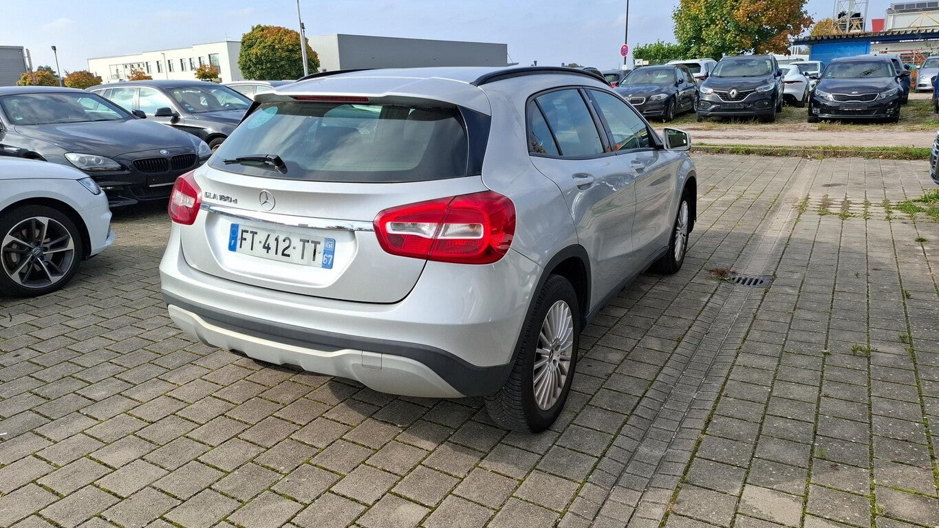 Mercedes-Benz GLA 180 d DCT Nav eHk Kam KeyLess Temp LM17Z 139035687 2