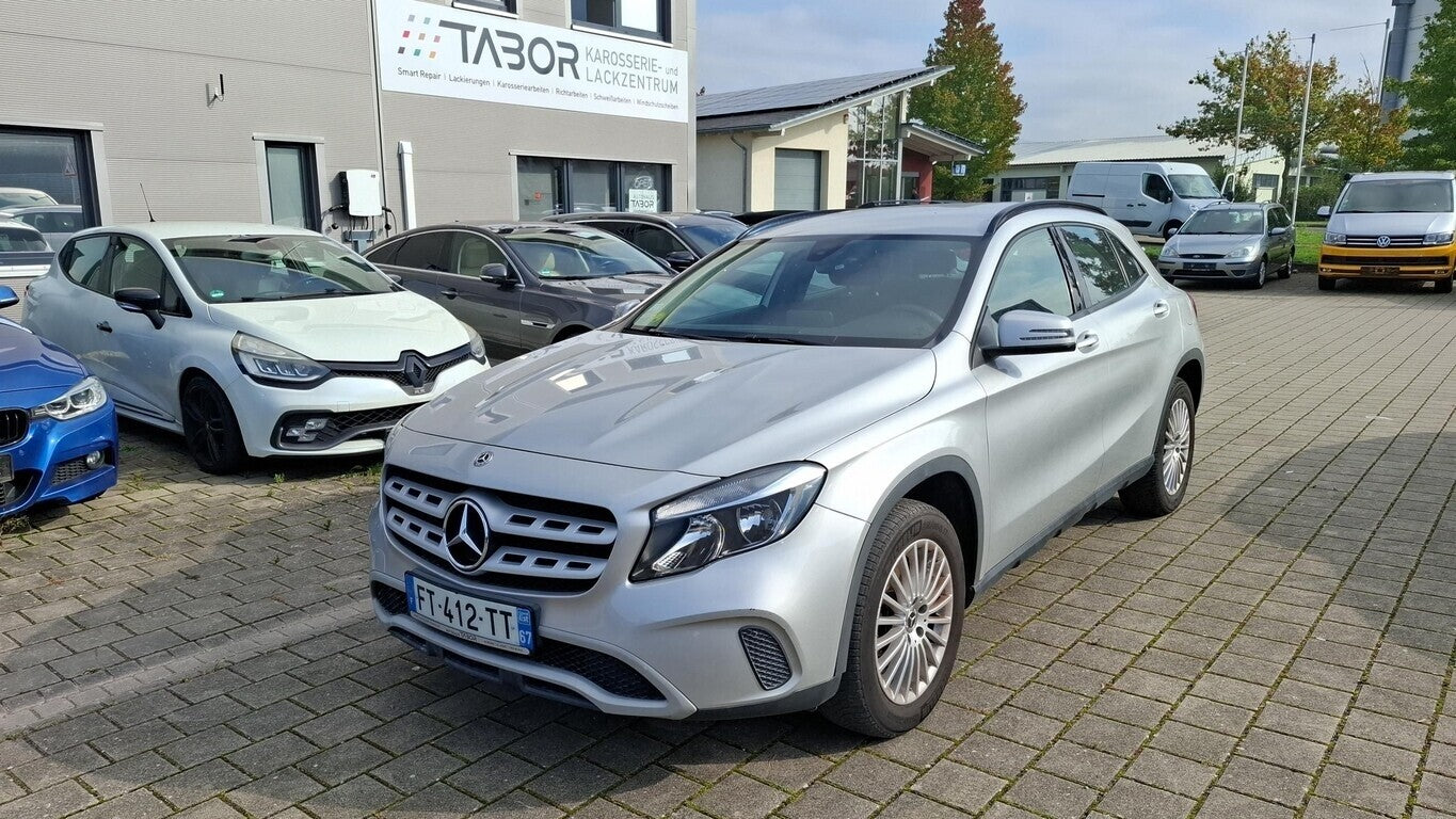 Mercedes-Benz GLA 180 d DCT Nav eHk Kam KeyLess Temp LM17Z 139035687 0