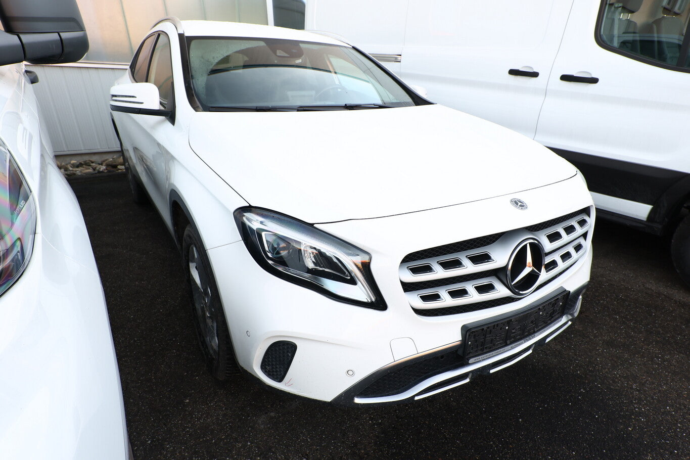 Mercedes-Benz GLA 200 DCT Urban KeyL eHK Nav Kam SHZ PrivG 18Z 149770498 1
