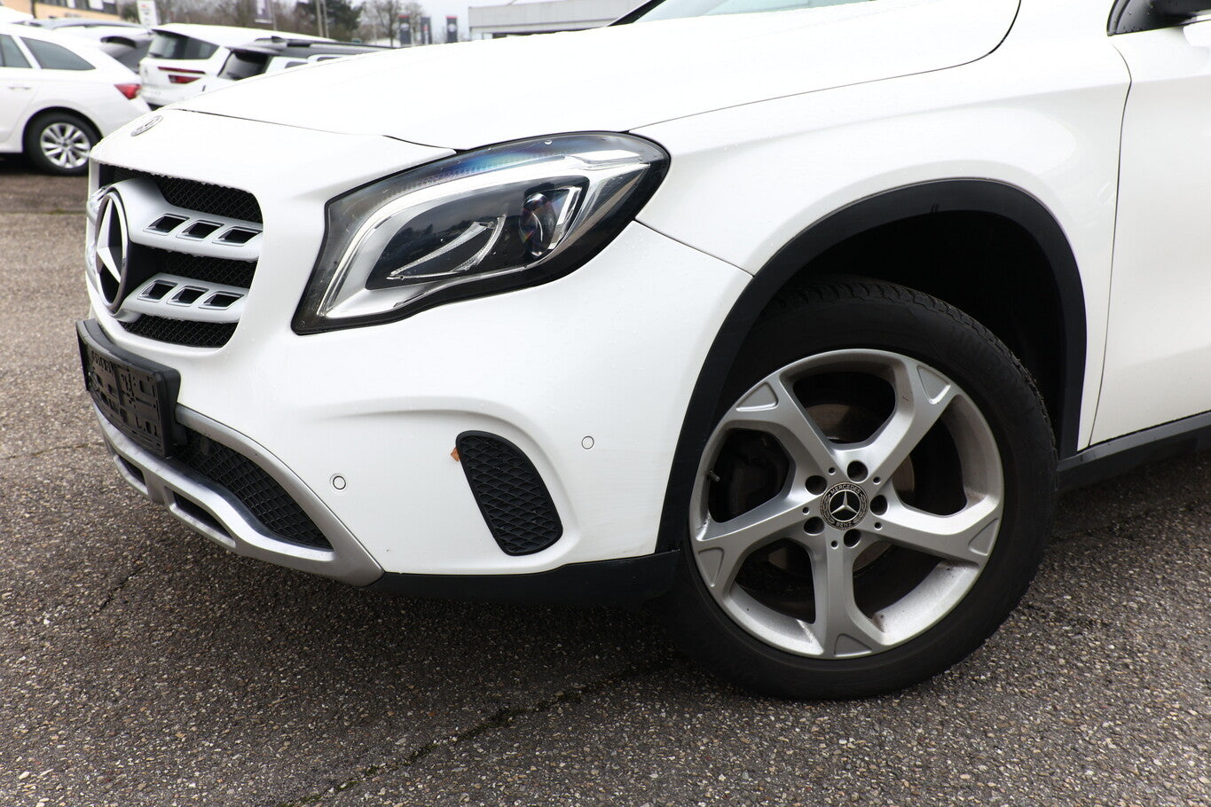 Mercedes-Benz GLA 200 DCT Urban KeyL eHK Nav Kam SHZ PrivG 18Z 155181744 4