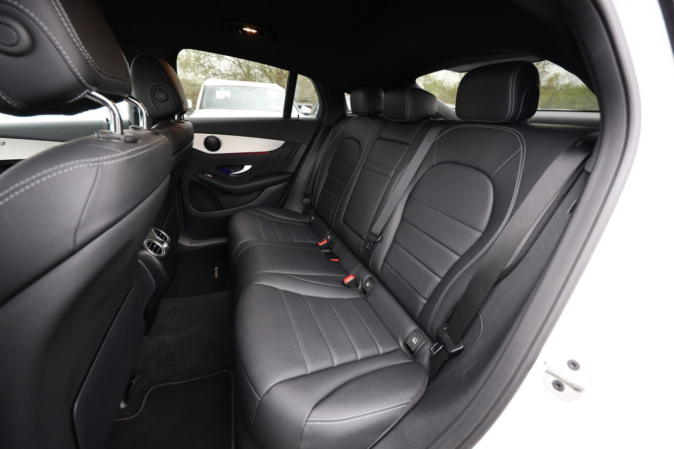 Mercedes-Benz GLC 200 4M Coupé AMG Line LED Nav eHK SHZ 19Z 86998801 8